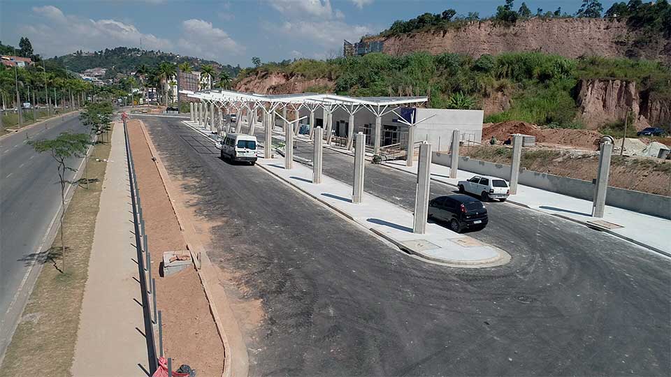 Imagem das estruturas metálicas instaladas esta semana no Terminal Rodoviário da Fazendinha